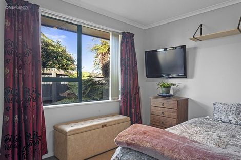 Photo of property in 16 Matthews Street, Kaiapoi, 7630