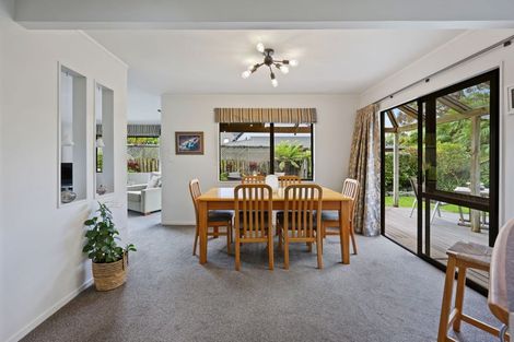 Photo of property in 2/1a Basilton Close, Bucklands Beach, Auckland, 2012