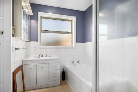 Photo of property in 41 Burnside Crescent, Burnside, Christchurch, 8053