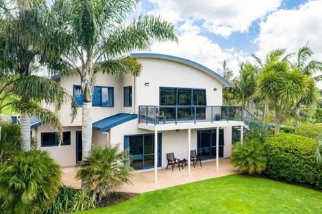 Photo of property in 381 Cove Road, Waipu, 0582