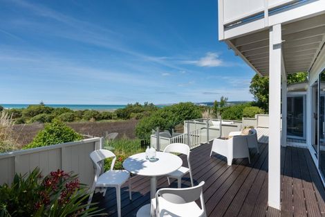 Photo of property in 2 Collison Terrace, Haumoana, 4102