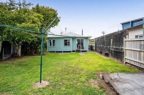 Photo of property in 19a Grey Street, Waitara, 4320