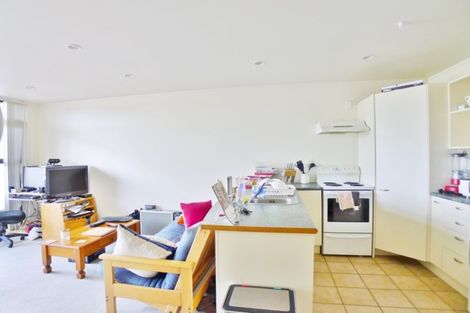 Photo of property in 6/372 Rosedale Road, Rosedale, Auckland, 0632