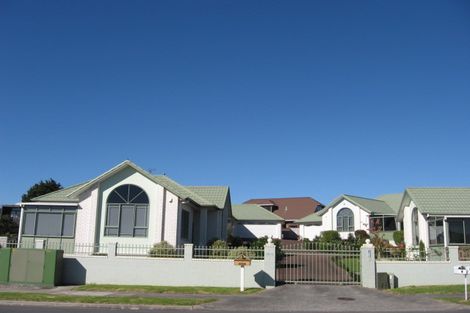 Photo of property in 243c Hill Road, The Gardens, Auckland, 2105