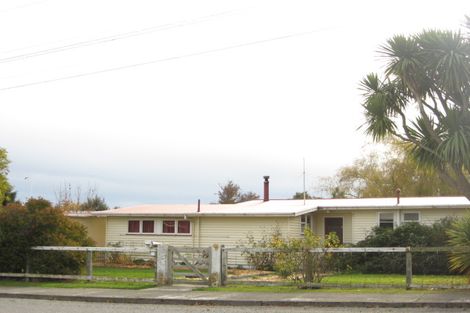 Photo of property in 66 Northumberland Street, Tapanui, 9522