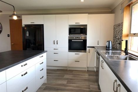 Photo of property in 381 Bay Road, West Plains, Invercargill, 9879