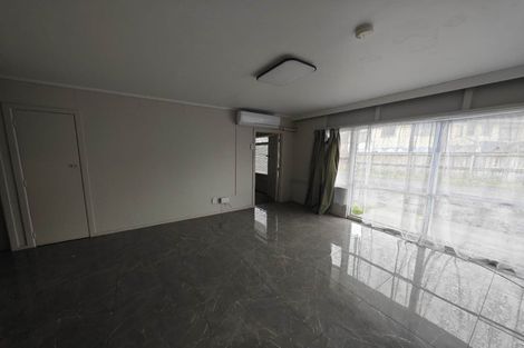 Photo of property in 12 Kaponga Crescent, New Lynn, Auckland, 0600