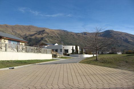 Photo of property in 13 Little Oak Common, Wanaka, 9305