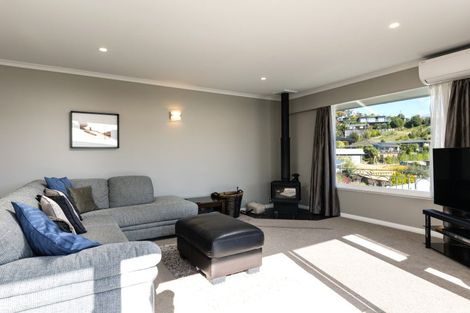 Photo of property in 14 Seaview Crescent, Picton, 7220