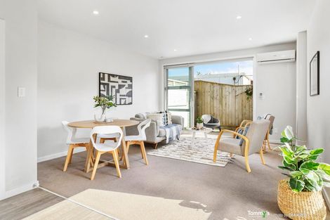 Photo of property in 1/32 Dr Taylor Terrace, Johnsonville, Wellington, 6037