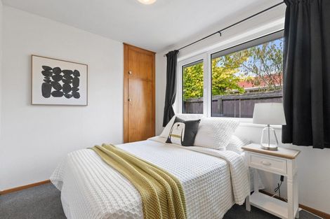 Photo of property in 2/77 Denise Crescent, Hornby, Christchurch, 8042