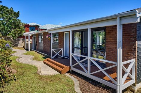 Photo of property in 301 Maungaraki Road, Maungaraki, Lower Hutt, 5010