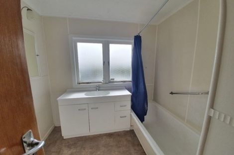 Photo of property in 2131 Great North Road, Avondale, Auckland, 0600