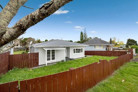 Photo of property in 5 Lane Road, Weymouth, Auckland, 2103