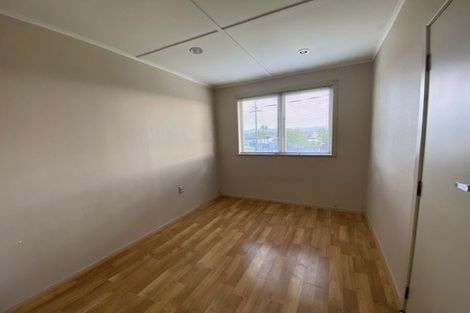 Photo of property in 7 Sheehan Road, Te Atatu South, Auckland, 0610