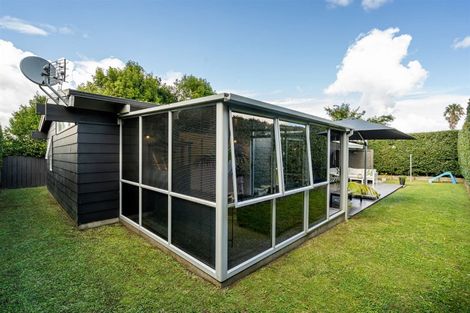 Photo of property in 1/52 Norwood Road, Bayswater, Auckland, 0622