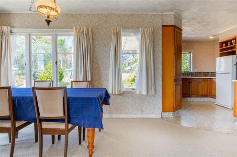 Photo of property in 205 Titirangi Road, Titirangi, Auckland, 0604