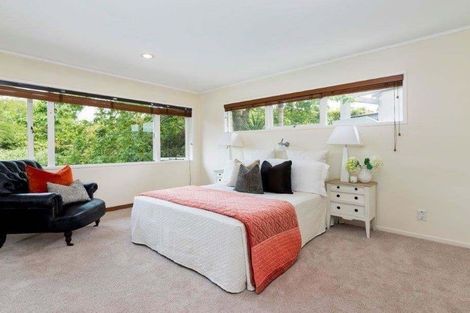 Photo of property in 6a Clearwater Cove, West Harbour, Auckland, 0618