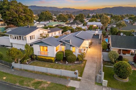 Photo of property in 5 Mcleod Street, Elderslea, Upper Hutt, 5018