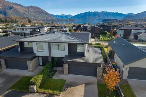 Photo of property in 53 Tenby Street, Wanaka, 9305
