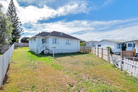 Photo of property in 12 Igloo Place, Red Hill, Papakura, 2110