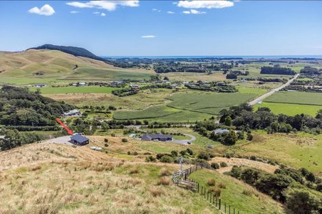 Photo of property in 129 South Manakau Road, Manakau, Otaki, 5583