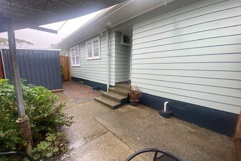 Photo of property in 87a Karamu Crescent, Wainuiomata, Lower Hutt, 5014