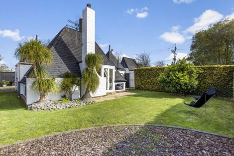 Photo of property in 2 Marnane Terrace, St Andrews, Hamilton, 3200