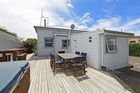 Photo of property in 410 Lascelles Street, Saint Leonards, Hastings, 4120