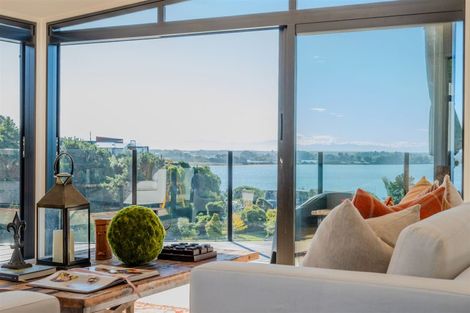 Photo of property in 29 Soleares Avenue, Mount Pleasant, Christchurch, 8081