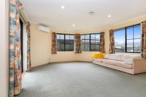 Photo of property in 12 Farnham Close, Rototuna North, Hamilton, 3210