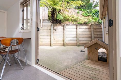 Photo of property in 23 Doris Gordon Crescent, Crofton Downs, Wellington, 6035