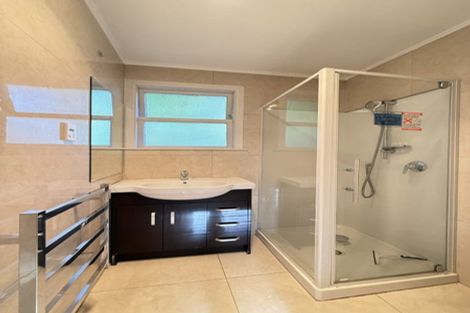 Photo of property in 9 Linwood Avenue, Forrest Hill, Auckland, 0620