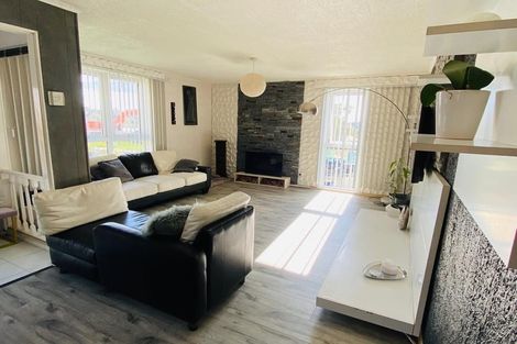 Photo of property in 17 Taurus Crescent, Beach Haven, Auckland, 0626