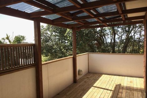 Photo of property in 1/73 Birkdale Road, Birkdale, Auckland, 0626