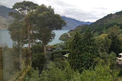 Photo of property in 252a Fernhill Road, Sunshine Bay, Queenstown, 9300