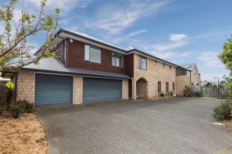 Photo of property in 8 Cunneen Place, Aidanfield, Christchurch, 8025
