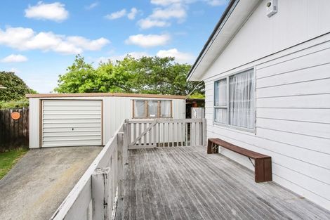 Photo of property in 10 Blackgate Place, Weymouth, Auckland, 2103