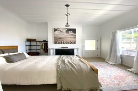 Photo of property in 33 Shakespeare Road, Bluff Hill, Napier, 4110