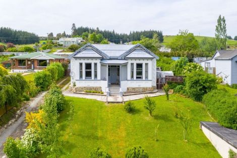 Photo of property in 32 Irvine Street, Lawrence, 9532