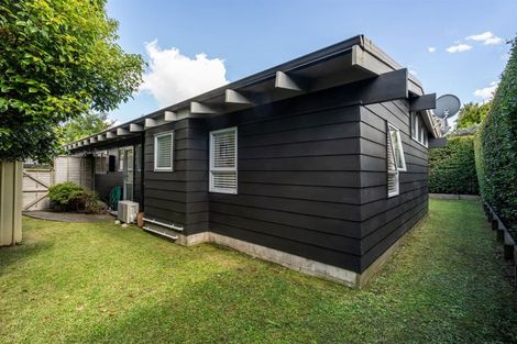 Photo of property in 1/52 Norwood Road, Bayswater, Auckland, 0622