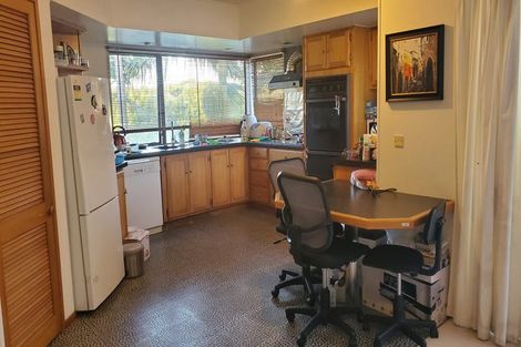 Photo of property in 34 Oliver Road, Eastern Beach, Auckland, 2012