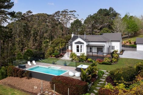 Photo of property in 340 Paremoremo Road, Paremoremo, Auckland, 0632