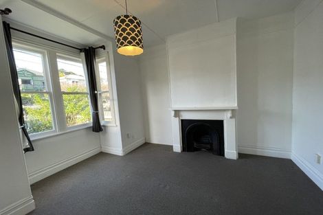 Photo of property in 10 Royal Street, Berhampore, Wellington, 6023