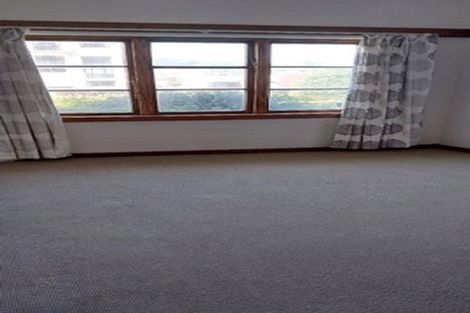 Photo of property in San Marino Apartments, 4/4 Oak Park Avenue, Te Aro, Wellington, 6011