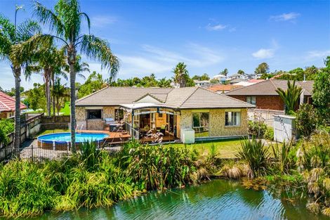 Photo of property in 14 Semillon Avenue, Henderson, Auckland, 0612