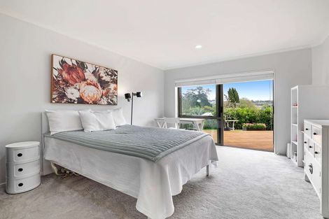 Photo of property in 9 Fleetwood Drive, Henderson, Auckland, 0612