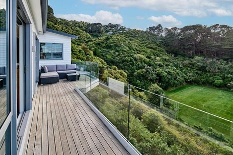 Photo of property in 10 Hervey Way, Kaiwharawhara, Wellington, 6035