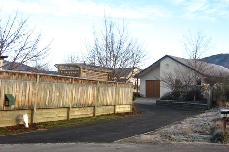 Photo of property in 21 Shanahan Lane, Arrowtown, 9302