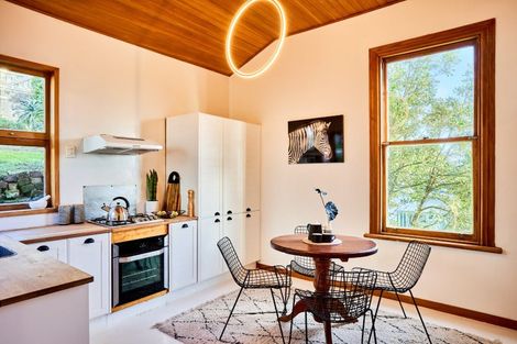 Photo of property in 23 Shannon Street, Mount Victoria, Wellington, 6011